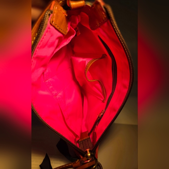 Dooney & Bourke Coral Crossbody Bag - Picture 2 of 4